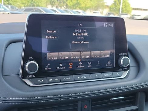 Used 2023 Nissan Rogue FWD image 15