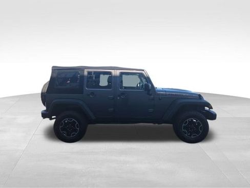 Used 2016 Jeep Wrangler Unlimited Rubicon AWD/4WD image 9