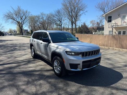 Used 2022 Jeep Grand Cherokee L Laredo w/ Luxury Tech Group I image 5
