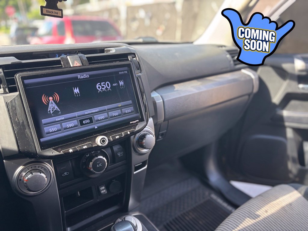 Used 2017 Toyota 4Runner SR5 AWD/4WD image 17