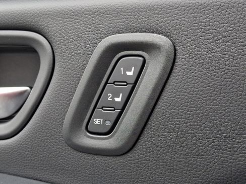 Used 2023 Honda Pilot Elite image 25