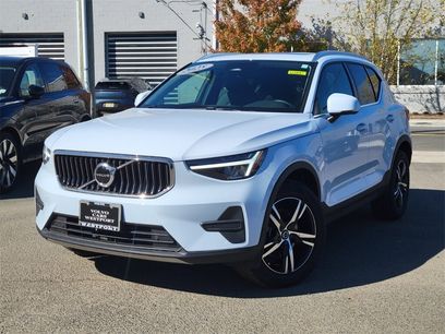 Certified 2025 Volvo XC40 B5 Core