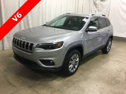 Used 2020 Jeep Cherokee Latitude Lux w/ Comfort/Convenience Group image 8