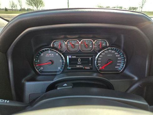 Used 2018 Chevrolet Silverado 1500 LTZ Z71 w/ Centennial Edition image 22