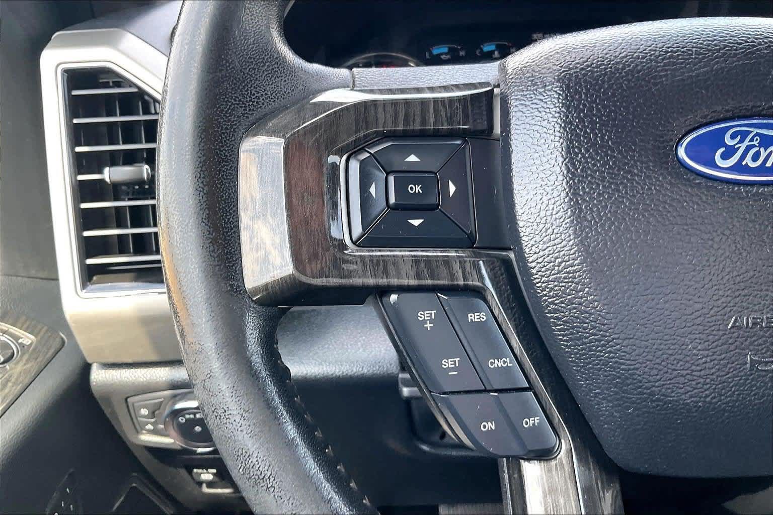Used 2020 Ford F150 Lariat AWD/4WD image 23