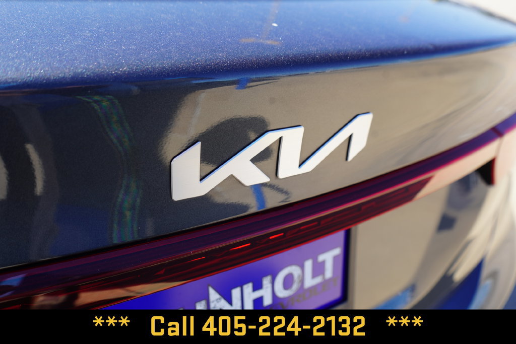 Used 2024 Kia Forte LXS w/ LXS Technology Package FWD image 5