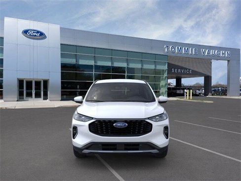 New 2023 Ford Escape SE image 6