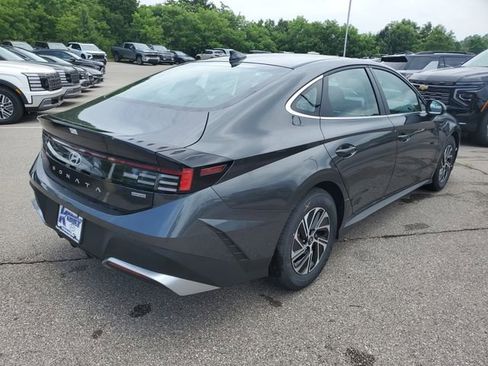 New 2026 Hyundai Sonata Blue FWD image 4