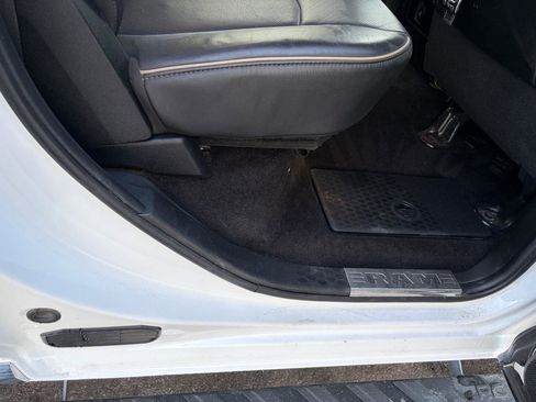 Used 2017 RAM 2500 Limited image 47