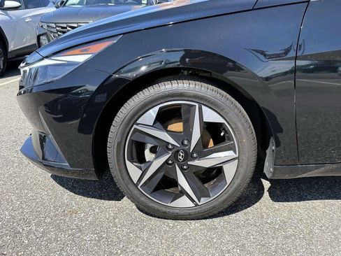 Certified 2023 Hyundai Elantra SEL w/ Convenience Package FWD image 6