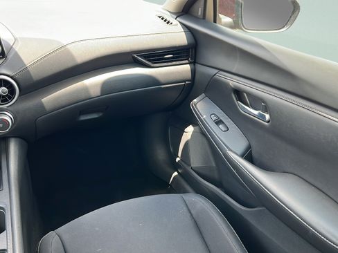 Used 2024 Nissan Sentra SV FWD image 13