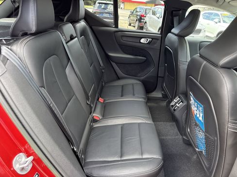 Certified 2023 Volvo XC40 B5 Plus w/ Driver Assist Package AWD/4WD image 27