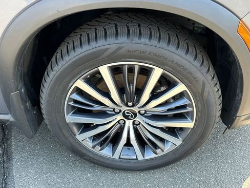 Used 2023 INFINITI QX60 Sensory w/ Vision Package AWD/4WD image 7