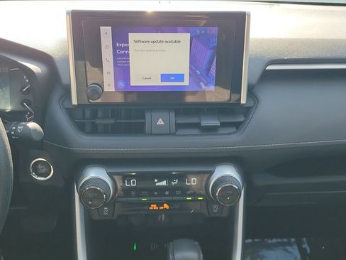 Used 2024 Toyota RAV4 XLE w/ Convenience Package FWD image 14