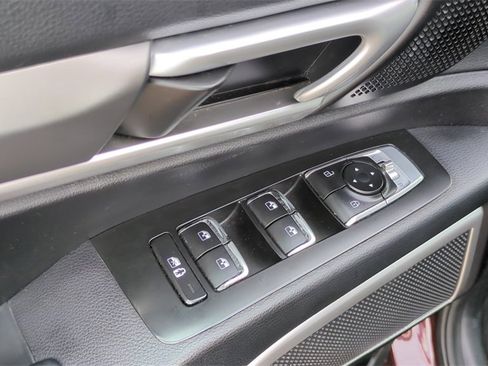 Used 2020 Kia Telluride S w/ S 8 Passenger Seating Package image 13