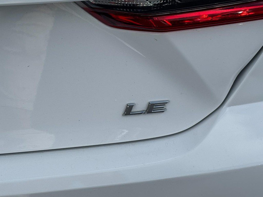 Used 2025 Toyota Camry LE FWD image 6