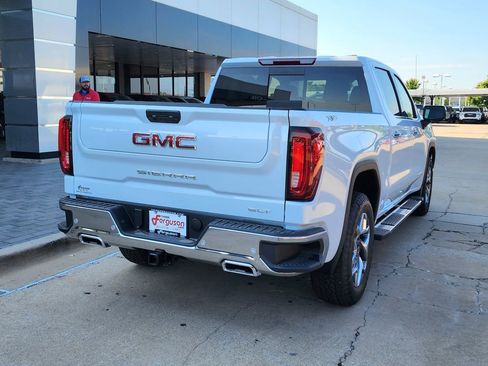 New 2026 GMC Sierra 1500 SLT w/ SLT Premium Plus Package AWD/4WD image 4