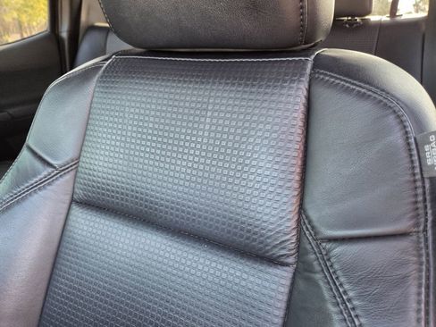 Used 2020 Toyota Tacoma TRD Sport image 16