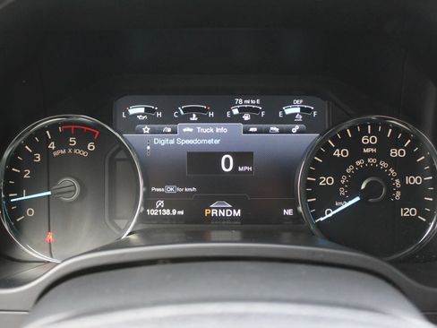 Used 2018 Ford F150 Lariat w/ Equipment Group 502A Luxury AWD/4WD image 14