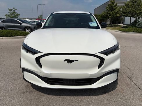 Used 2025 Ford Mustang Mach-E Premium AWD/4WD image 2