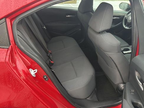 Used 2020 Toyota Corolla LE FWD image 12