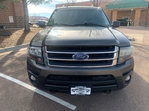 Used 2016 Ford Expedition XL image 2