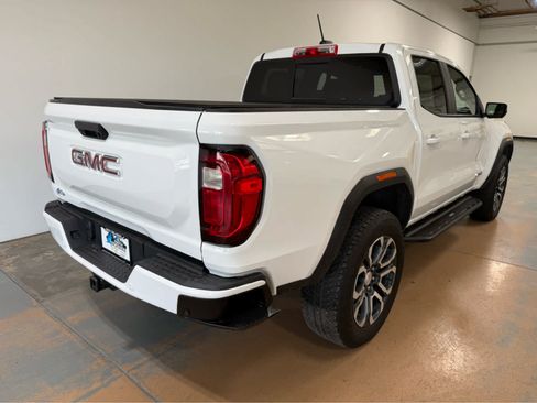 Used 2024 GMC Canyon AT4 w/ Technology Package AWD/4WD image 7