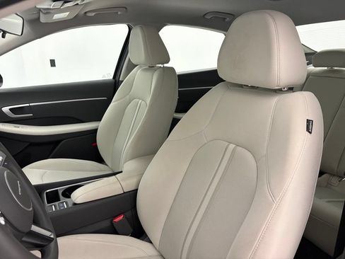 Used 2025 Hyundai Sonata SEL FWD image 28