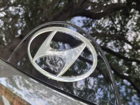 Used 2023 Hyundai Tucson SEL w/ Convenience Package image 9