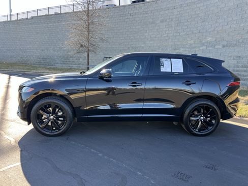 Certified 2025 Jaguar F-PACE R-Dynamic S image 4