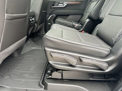 New 2026 GMC Yukon Denali w/ Denali Reserve Package image 32