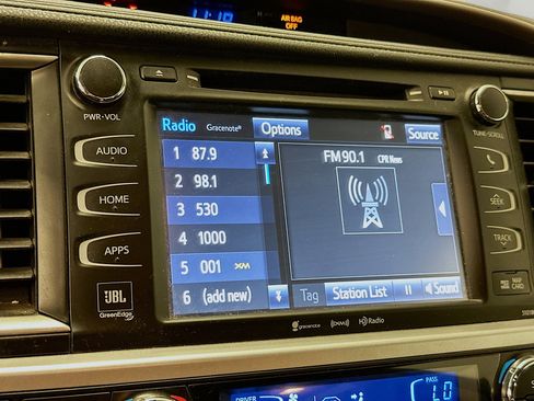 Used 2017 Toyota Highlander Limited w/ Carpet Mat Package AWD/4WD image 21