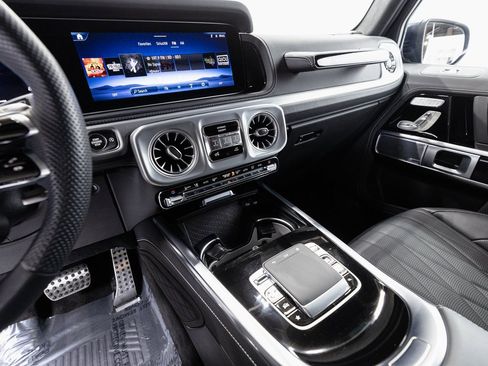 Certified 2025 Mercedes-Benz G 63 AMG 4MATIC image 15