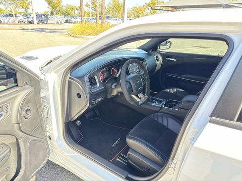 Used 2023 Dodge Charger SRT Hellcat w/ Harman/Kardon Audio Group image 4