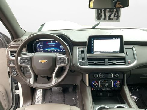 Used 2022 Chevrolet Suburban LT w/ Max Trailering Package image 10