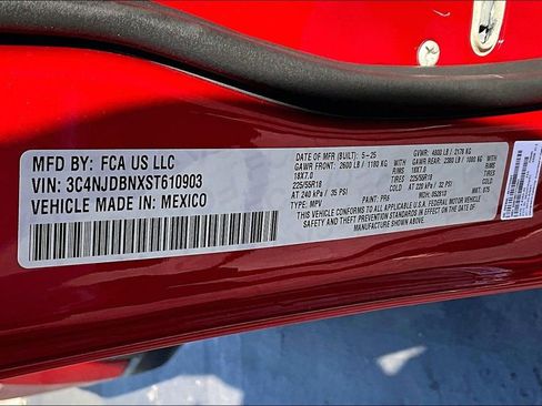 Used 2025 Jeep Compass Latitude w/ Altitude Special Edition image 17