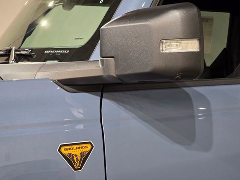 New 2025 Ford Bronco Badlands image 12