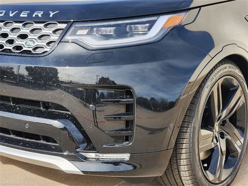 New 2026 Land Rover Discovery Limited Edition image 5