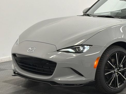New 2026 MAZDA MX-5 Miata Grand Touring w/ Appearance Package RWD image 2