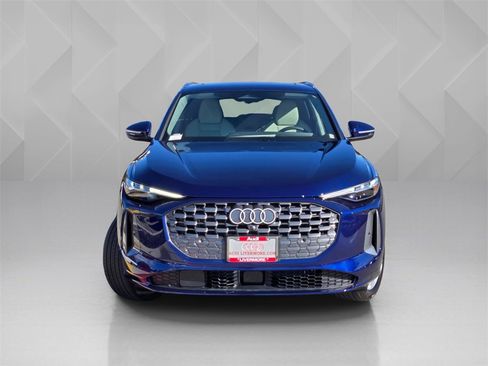 New 2025 Audi Q5 Premium Plus image 2