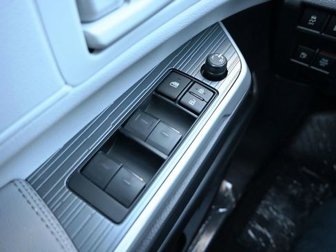 New 2026 Toyota Sienna LE image 28