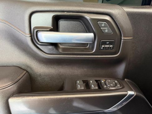Used 2021 GMC Sierra 1500 AT4 w/ AT4 Premium Package AWD/4WD image 12