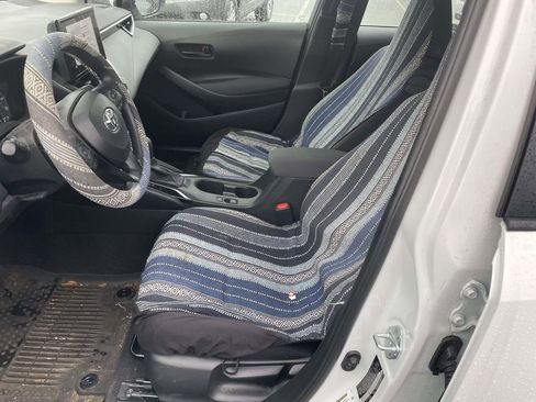 Used 2024 Toyota Corolla LE image 28