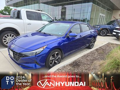 Used 2023 Hyundai Elantra SEL w/ Convenience Package