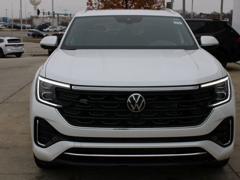 New 2026 Volkswagen Atlas Cross Sport SEL Premium R-Line AWD/4WD image 2