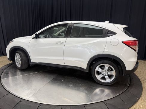 Used 2016 Honda HR-V LX image 5