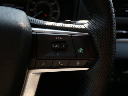 Used 2025 Mitsubishi Outlander SE AWD/4WD image 18