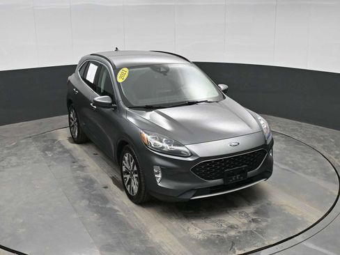Used 2021 Ford Escape Titanium image 23