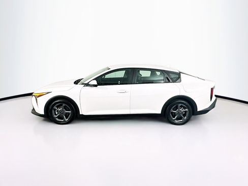Used 2025 Kia K4 FWD image 4