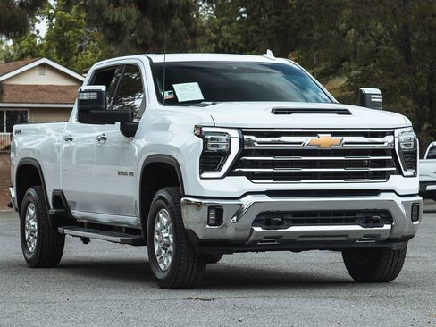 Used 2024 Chevrolet Silverado 2500 LTZ image 15